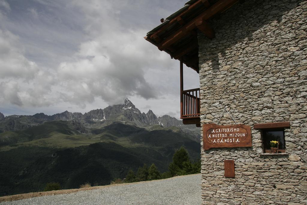 Agriturismo A Nostro Mizoun Ostana Buitenkant foto