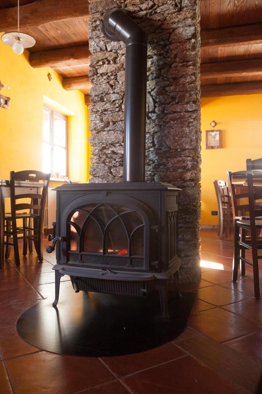 Agriturismo A Nostro Mizoun Ostana Buitenkant foto