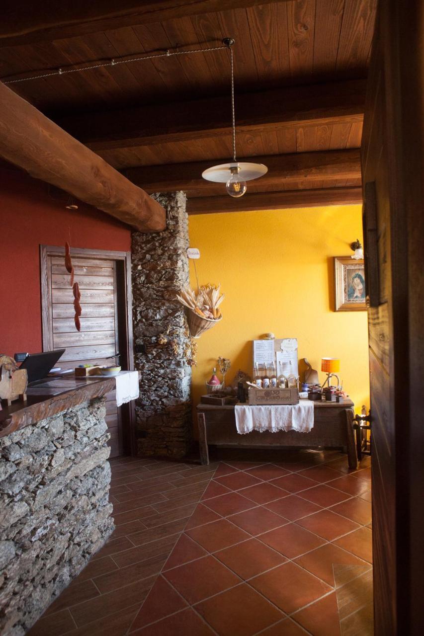 Agriturismo A Nostro Mizoun Ostana Buitenkant foto